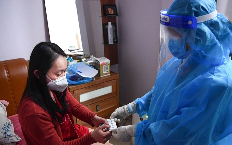 F0 chữa tại nhà chuyển nặng cần làm gì khi không liên lạc được y tế phường?