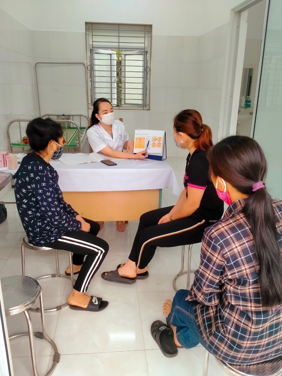 Yên Thế triển khai Chiến dịch tăng cường truyền thông lồng ghép cung cấp dịch vụ sức khỏe sinh...