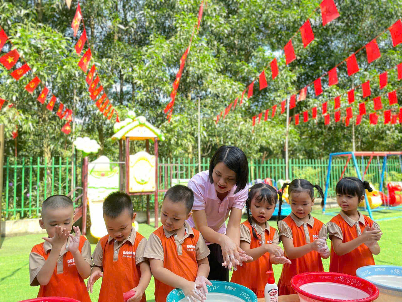 Các khuyến cáo về bảo đảm an toàn thực phẩm và  phòng, chống dịch bệnh trong mùa tựu trường